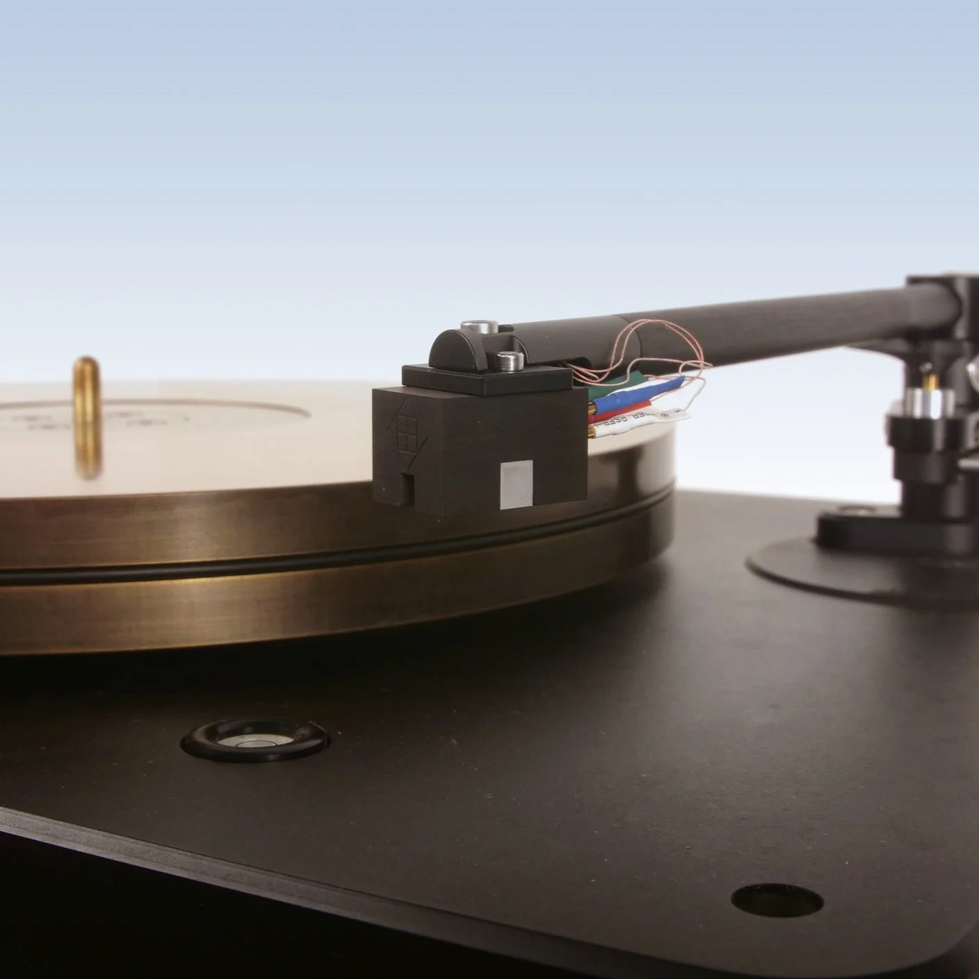 Montrose Heirloom Turntable | High End Turntable | Superior